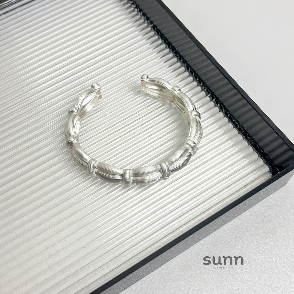 Amauri Frosted Braided Bow Bracelet [6LZVI044]