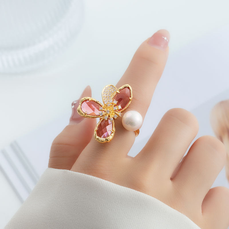 Amaya Pink Crystal Flower Ring [MHUWATDF]
