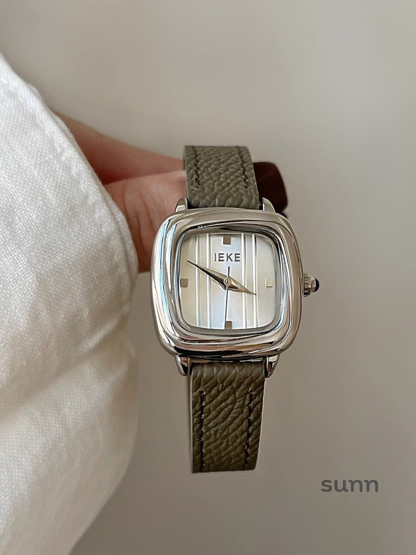 Amberley Retro Leather Watch [9DYR0NSU]