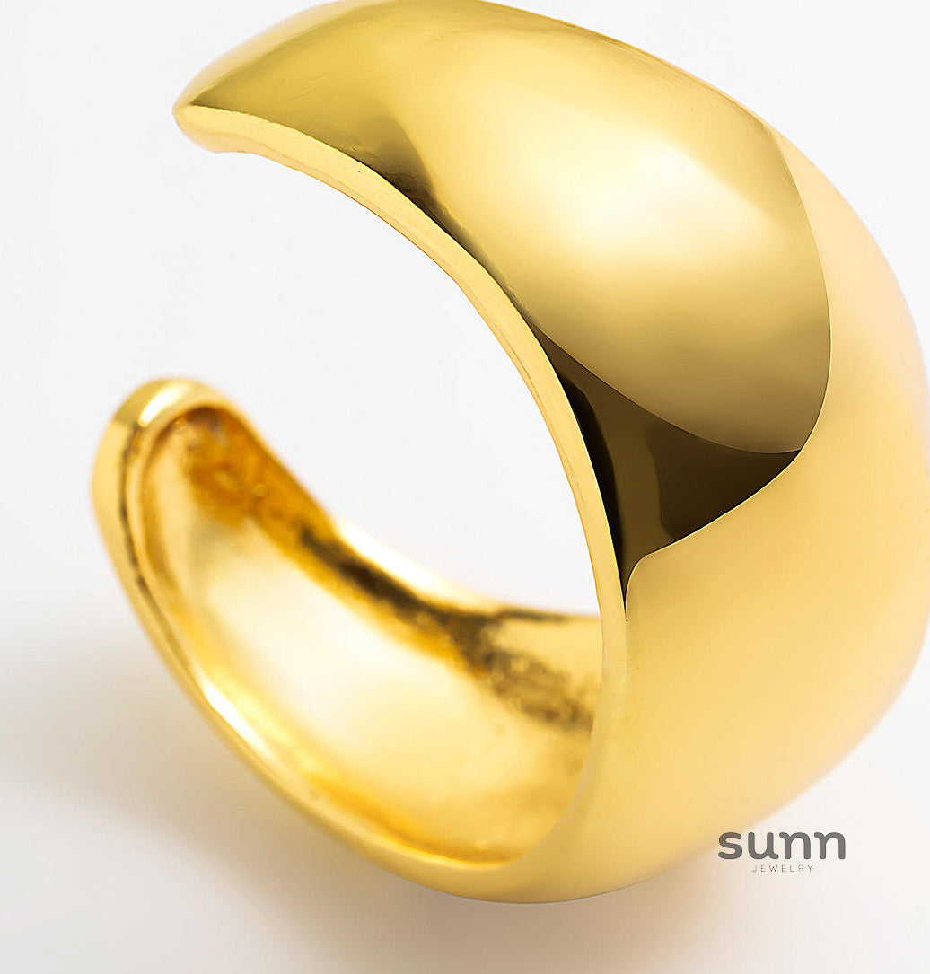 Amberly Asymmetrical Metal Cuff [T8TL6RL9]