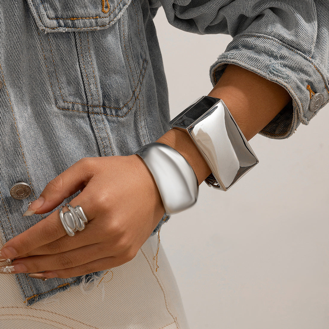 Amberly Asymmetrical Metal Cuff [HPGVFQH0]