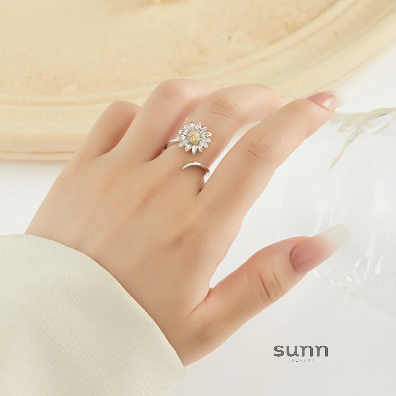 Amberlyn Dainty Daisy Ring [9KE409S1]