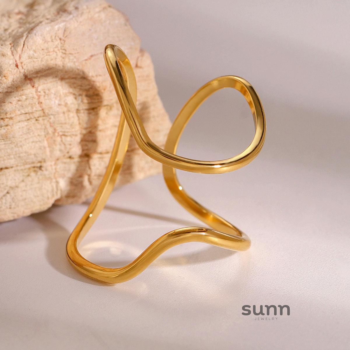 Ameena Minimalist Gold Ring [5QATT89T]