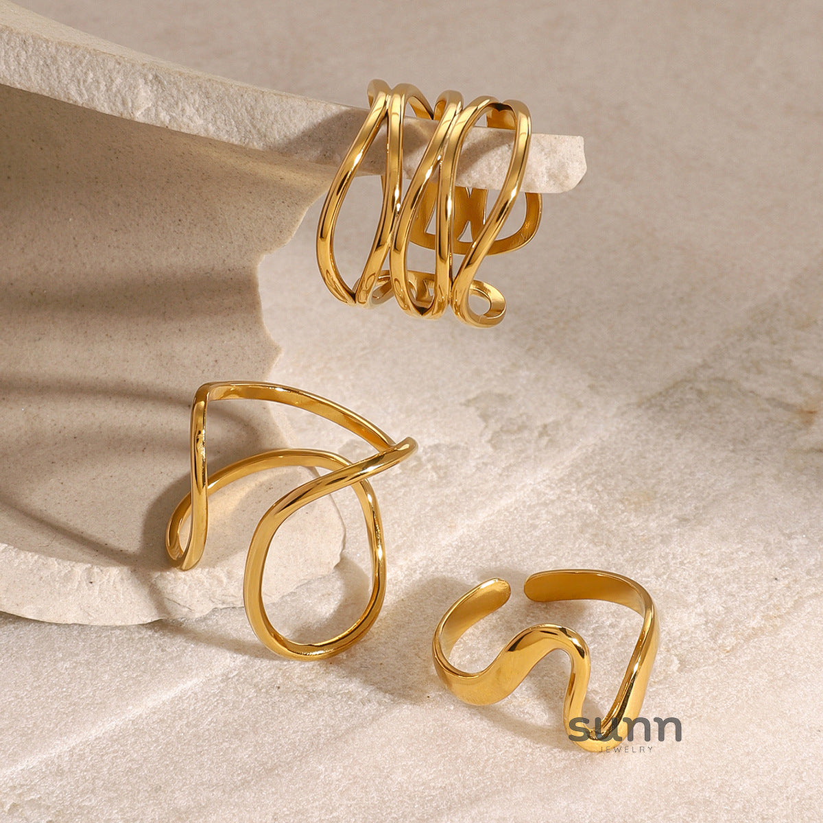 Ameena Minimalist Gold Ring [JBQBZVU8]