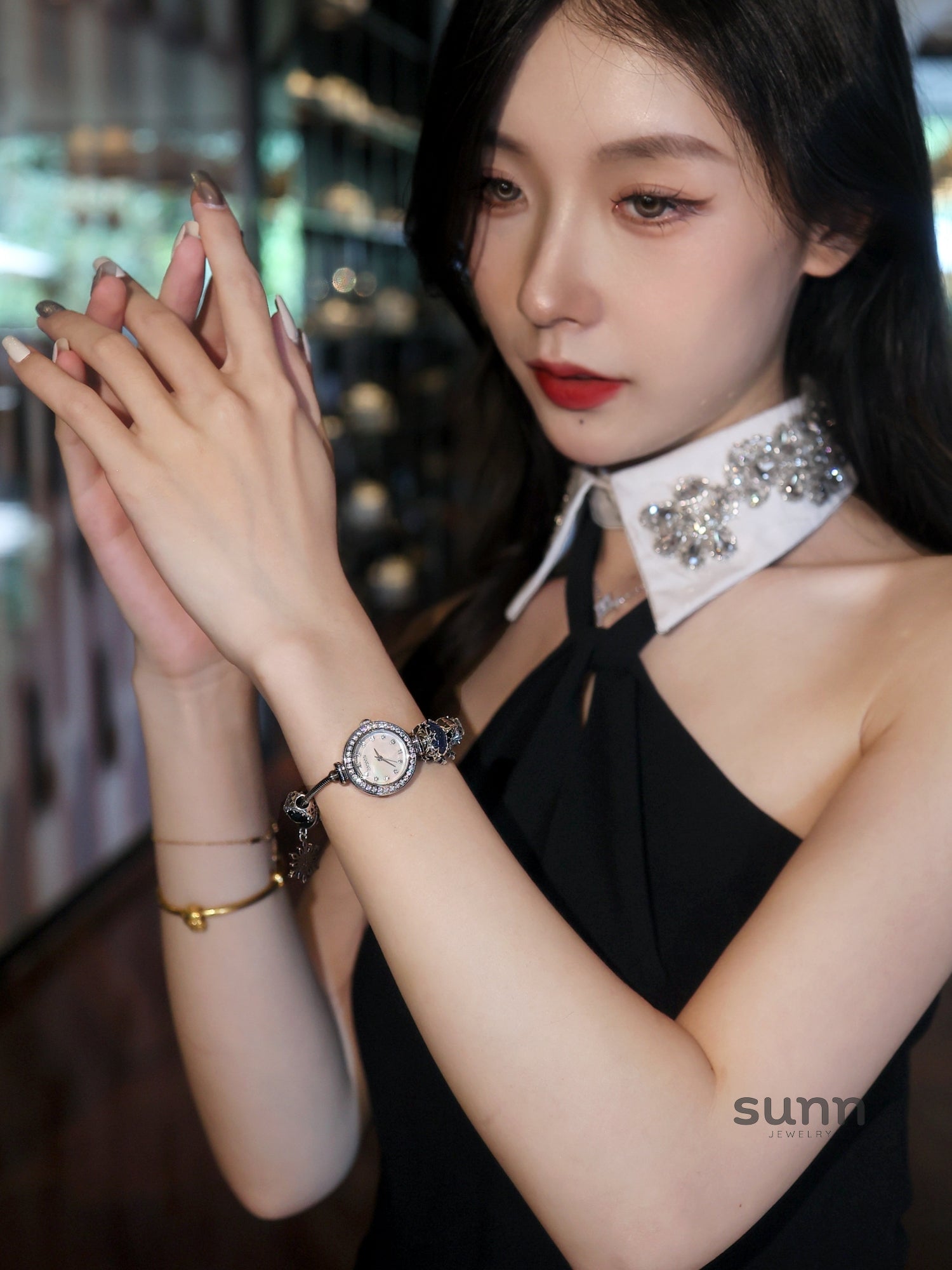 Ameerah Diamond Bracelet Watch [WBULZJYA]