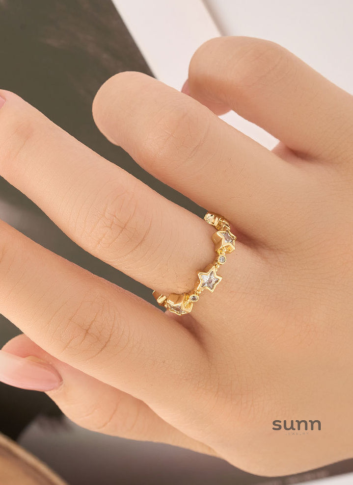 Ameerah Paved Star Ring [0BQZB78F]