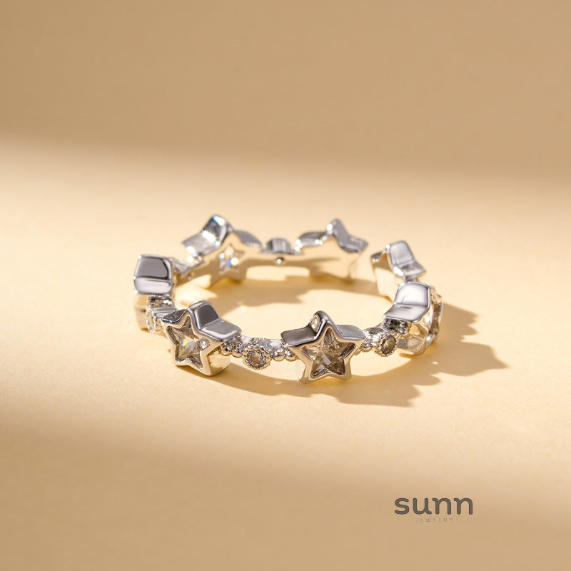 Ameerah Paved Star Ring [IMY1H3BV]