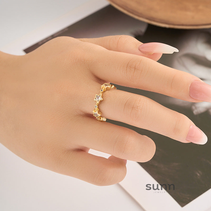 Ameerah Paved Star Ring [H2123R21]