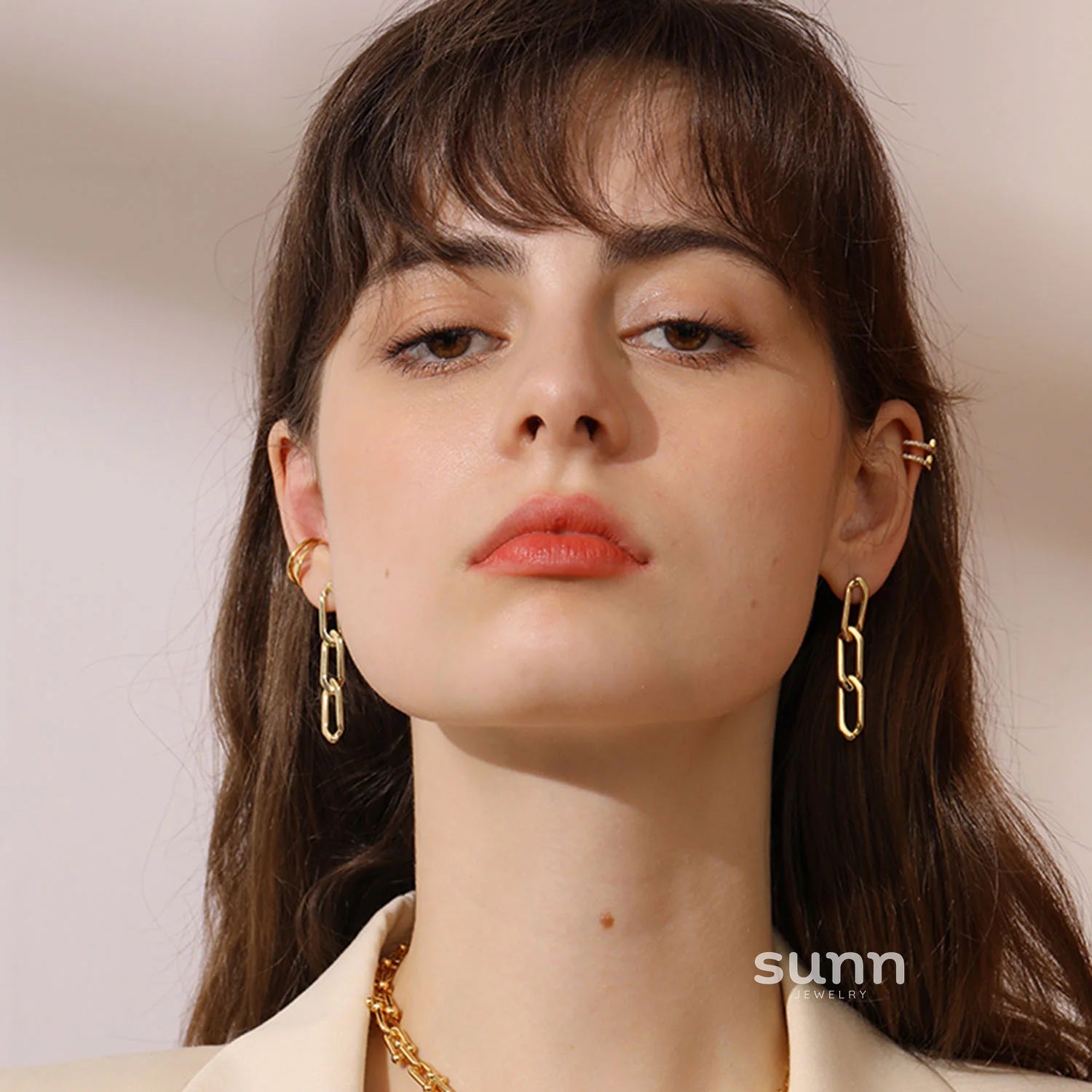 Ameliana Bold Curb Hoops