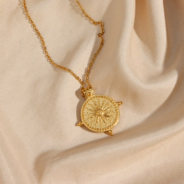 Ameliana Gold Sun Compass Necklace [9WNFZN7H]