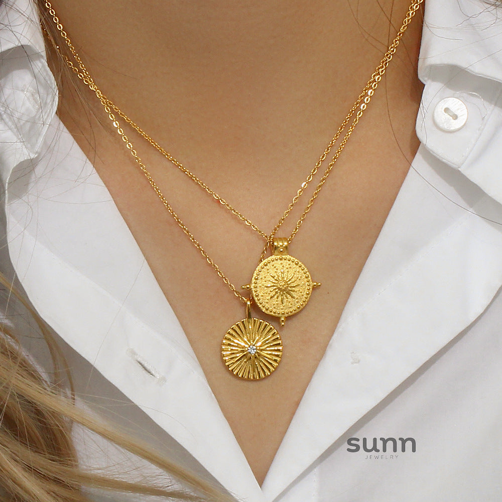 Ameliana Gold Sun Compass Necklace [6TRGOMR5]