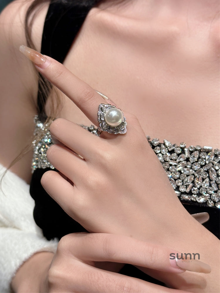 Ameliana Zircon Pearl Ring [WZ662OQI]