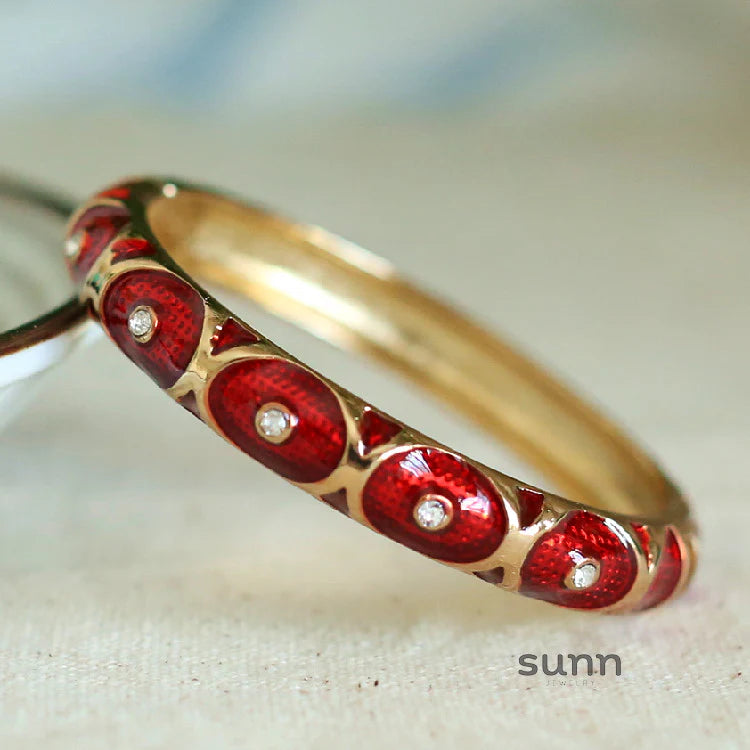 Amellia Enamel Eye Bangle