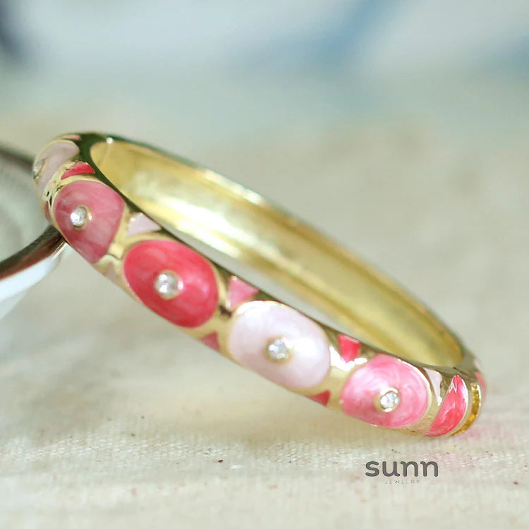 Amellia Enamel Eye Bangle
