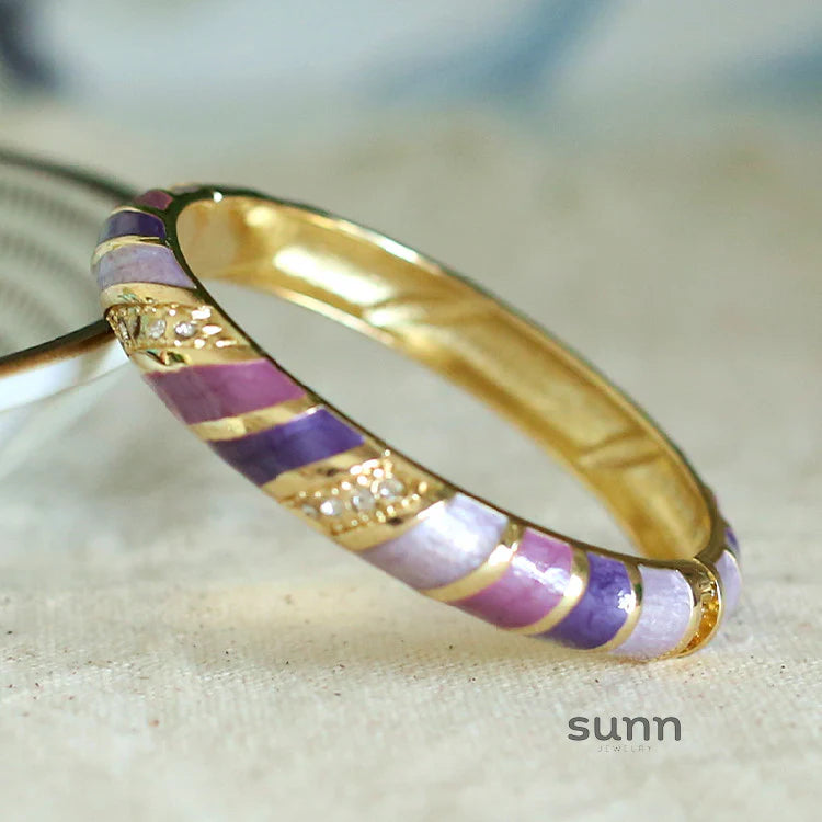 Amellia Enamel Eye Bangle