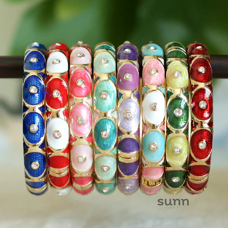 Amellia Enamel Eye Bangle