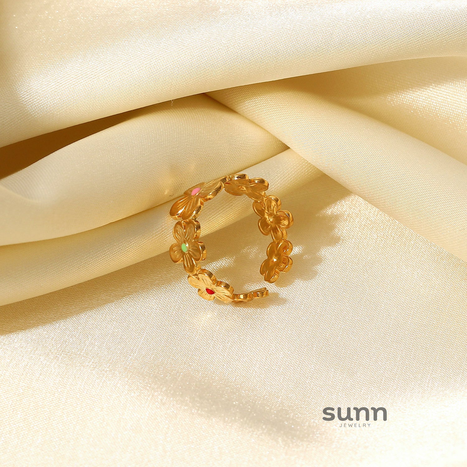 Amellia Enamel Floral Ring [QAO8QX3J]