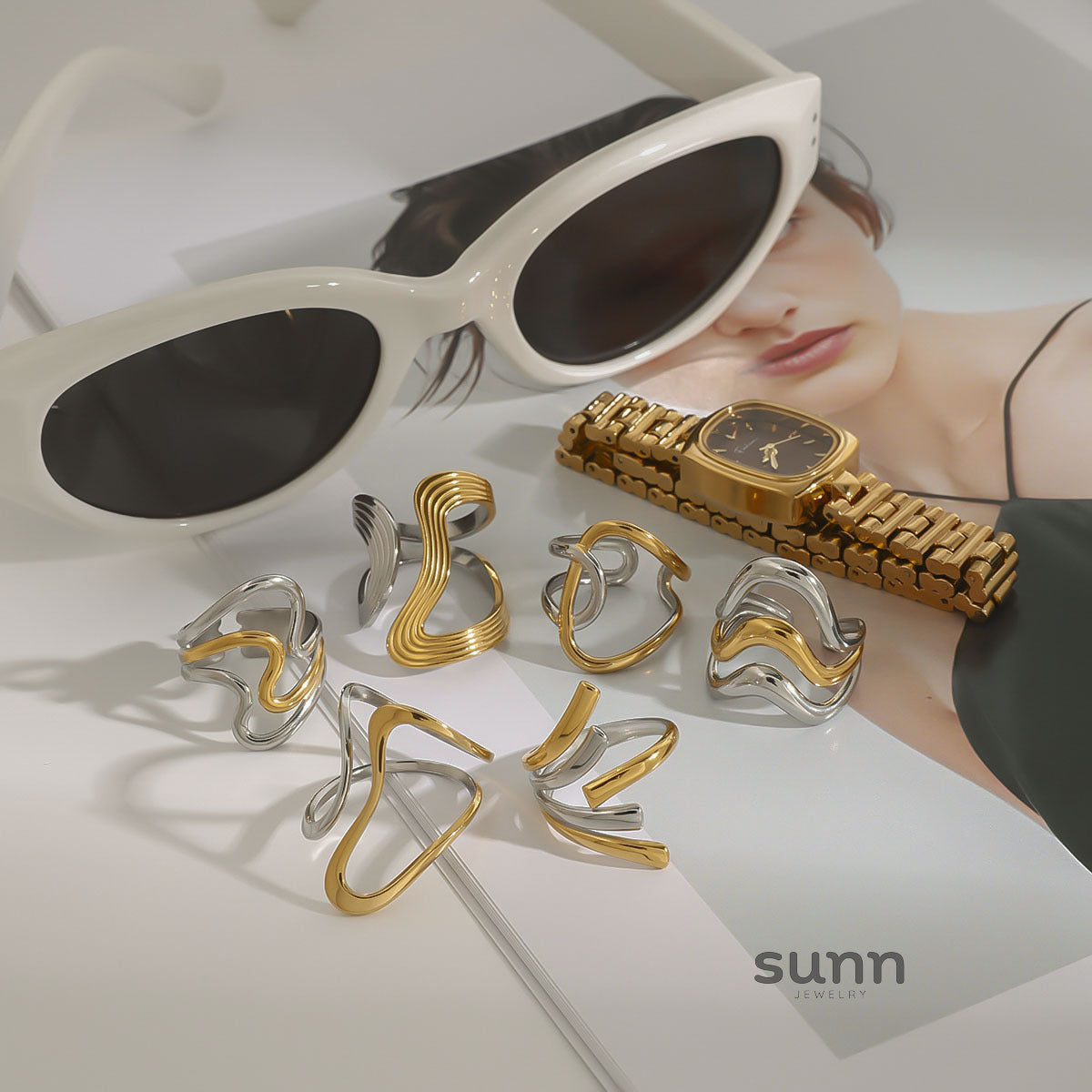 Amellia Modern Band Ring [JQM56TZU]