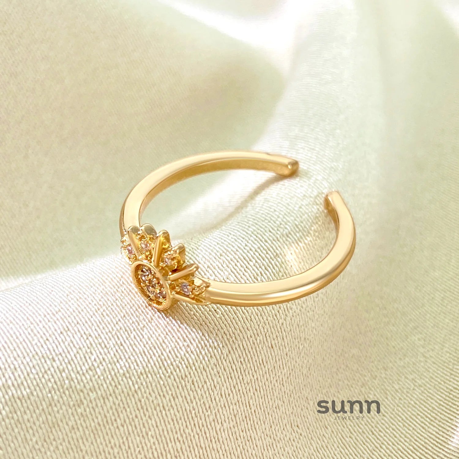 Amellia Sun Moon Ring Set