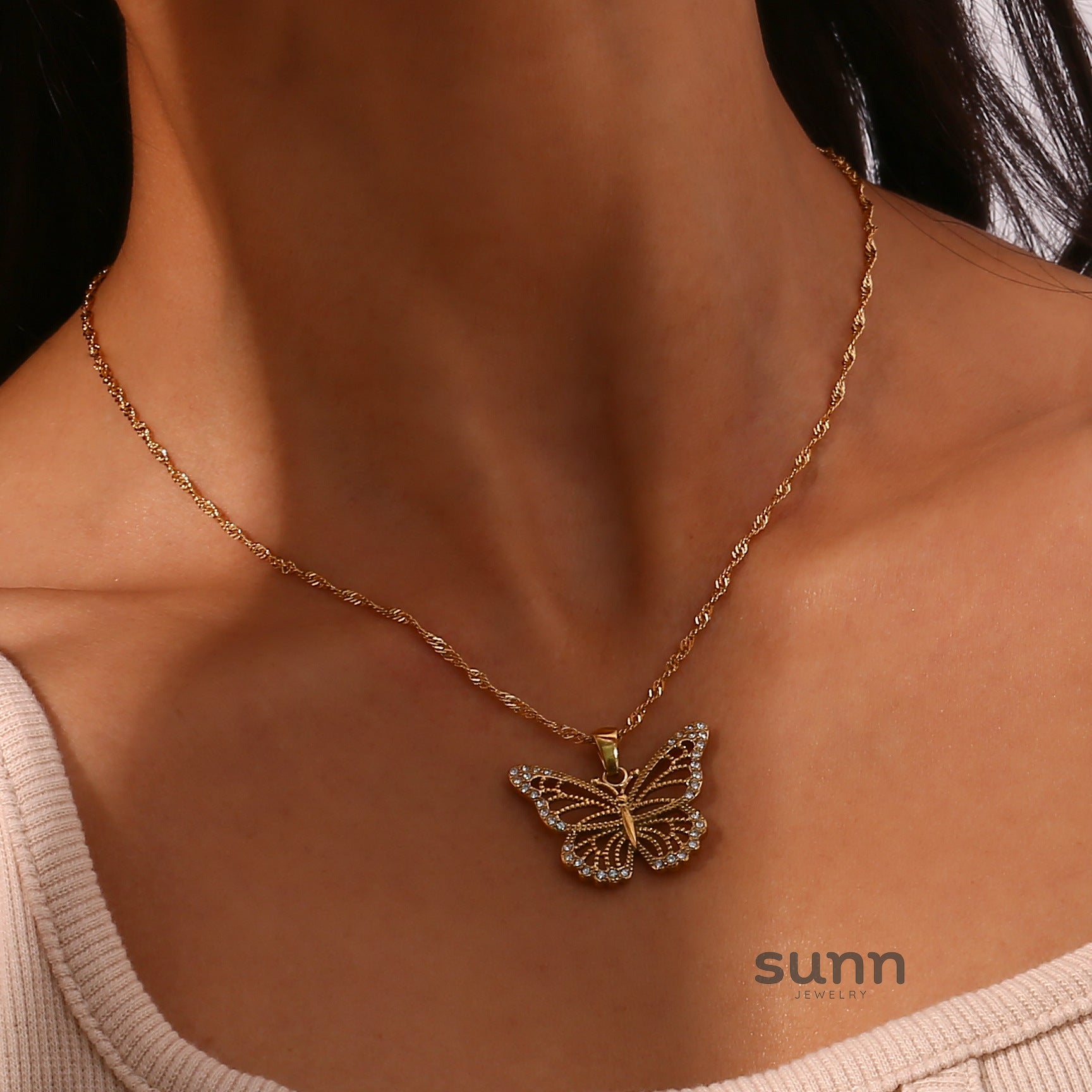 Amelya Zircon Butterfly Necklace [FC46WK09]