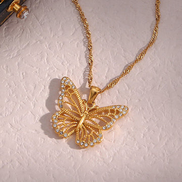 Amelya Zircon Butterfly Necklace [85WVS53Y]