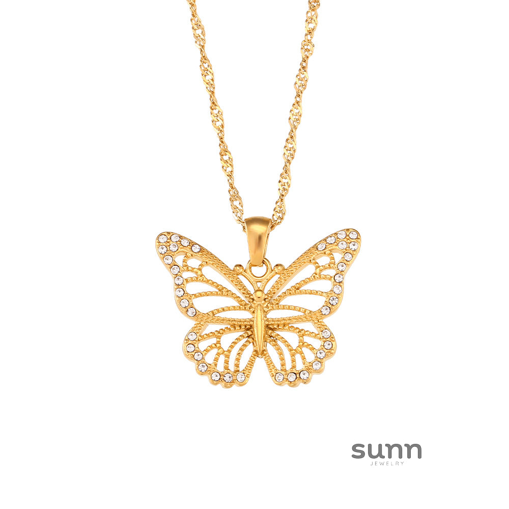 Amelya Zircon Butterfly Necklace [B6ICYLHD]