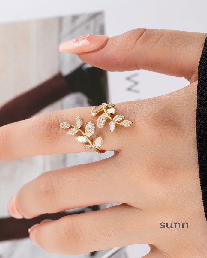 Amera Olive Branch Leaf Ring [MI283DY4]