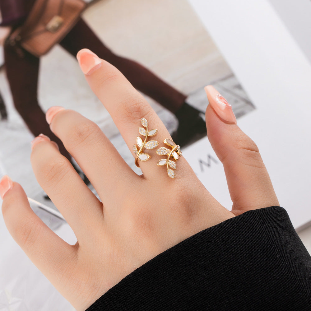 Amera Olive Branch Leaf Ring [7BF7I2HL]