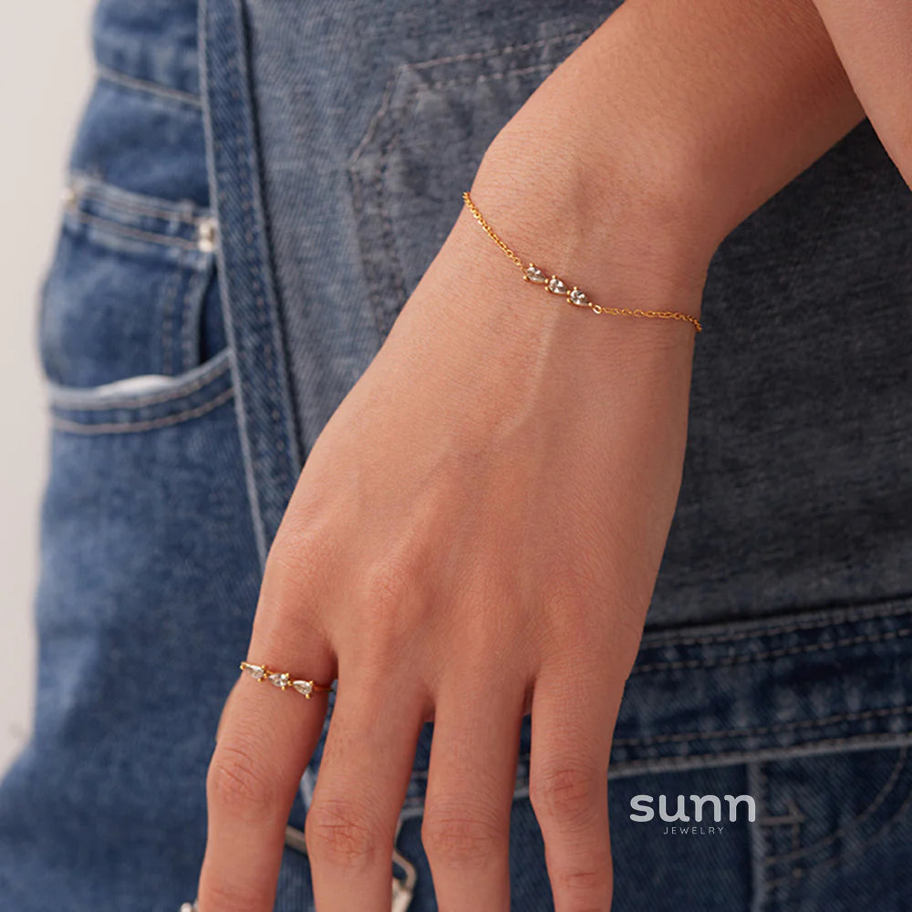 Ameria Gold Plated Waterdrop Necklace