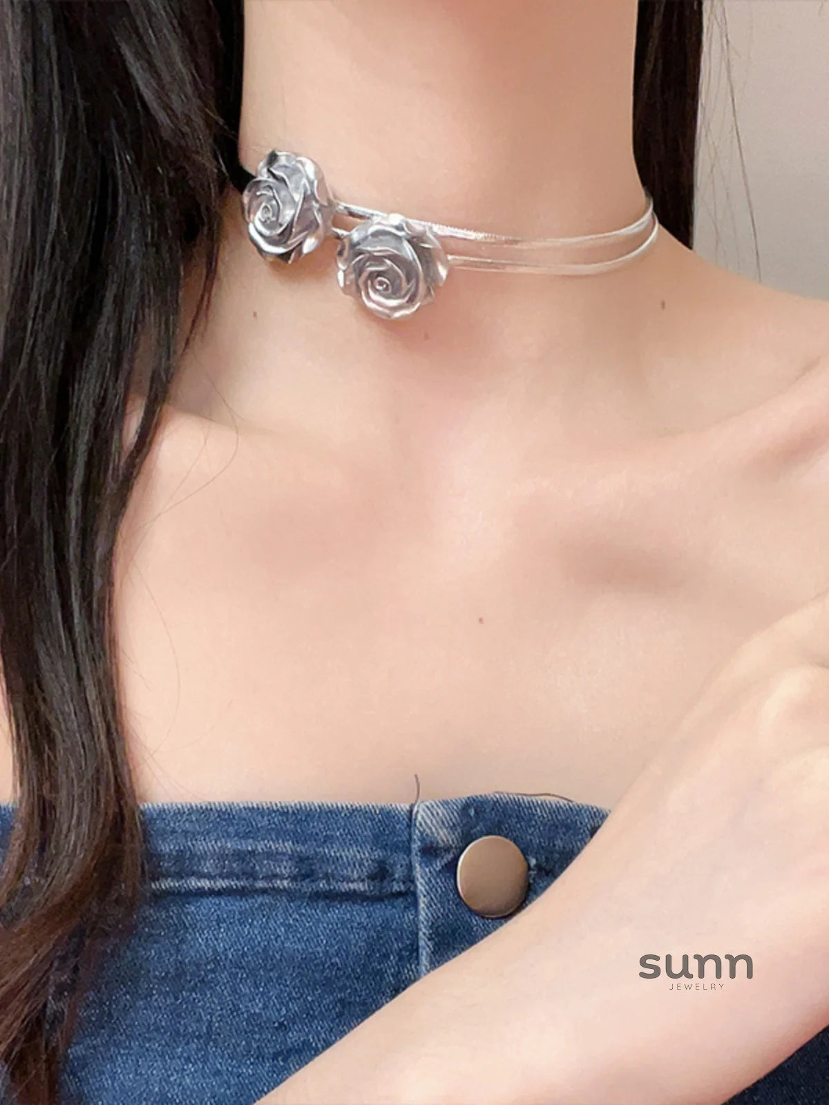 Amia Double Layer Rose Choker