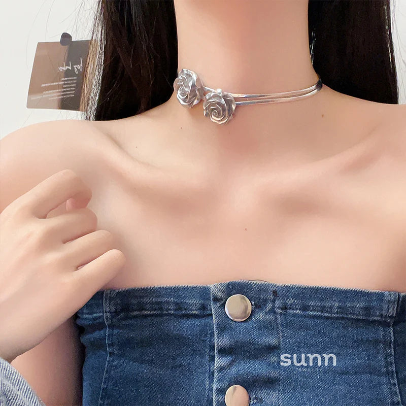 Amia Double Layer Rose Choker