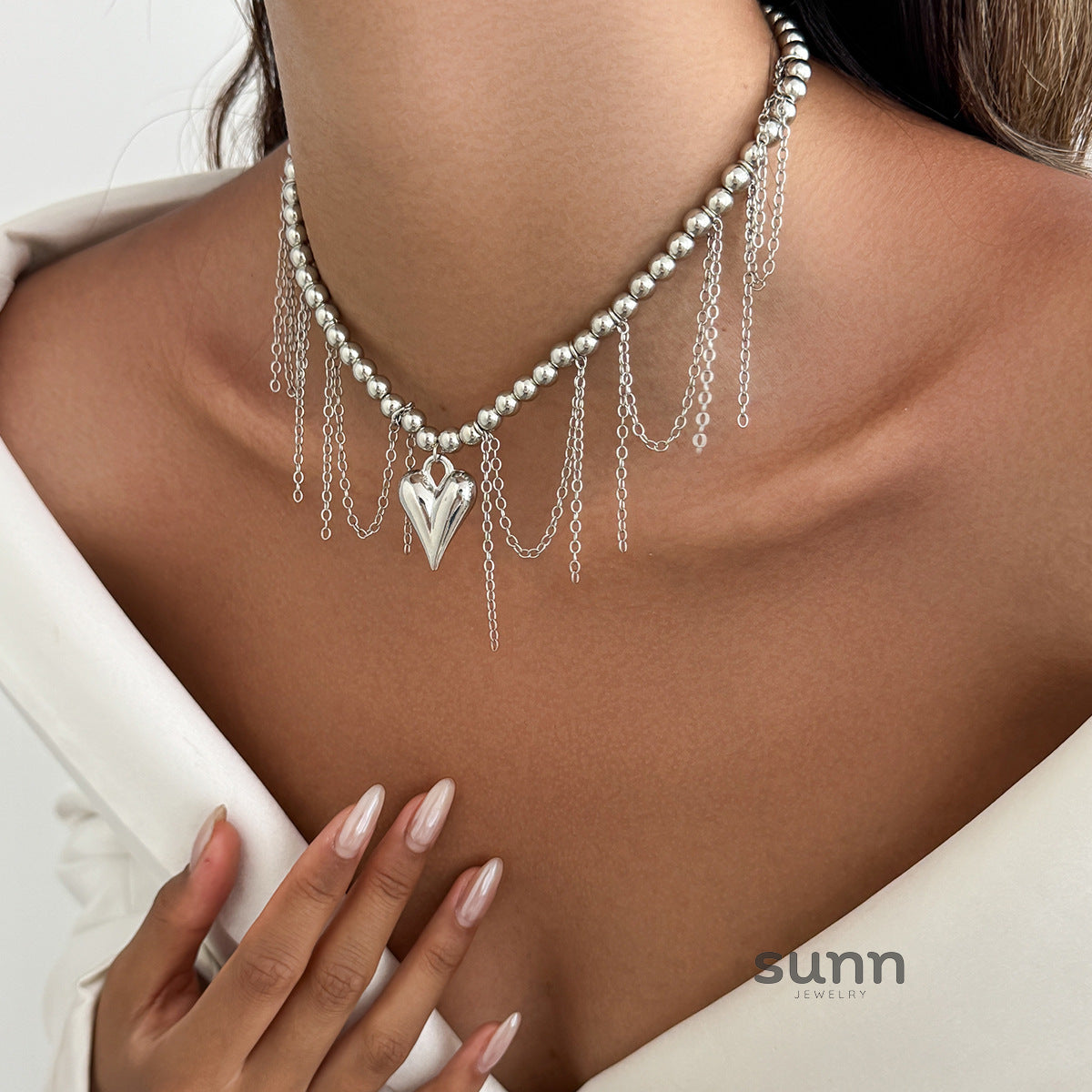 Amilya Layered Charm Necklace [ABAP0QUX]