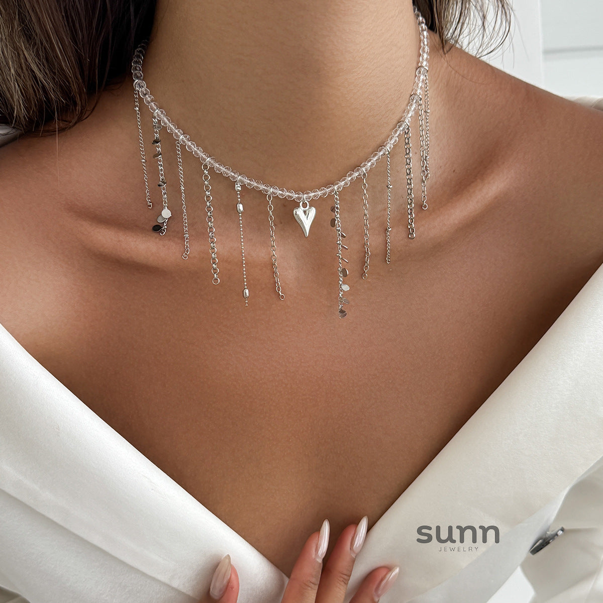 Amilya Layered Charm Necklace [ZY0TYSMT]