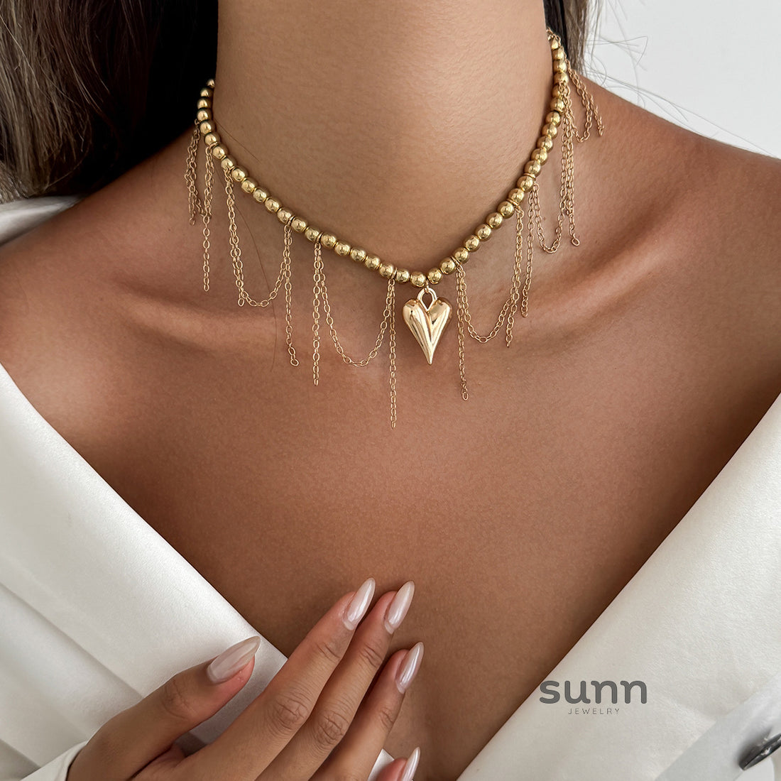 Amilya Layered Charm Necklace [Q3GSMM3S]