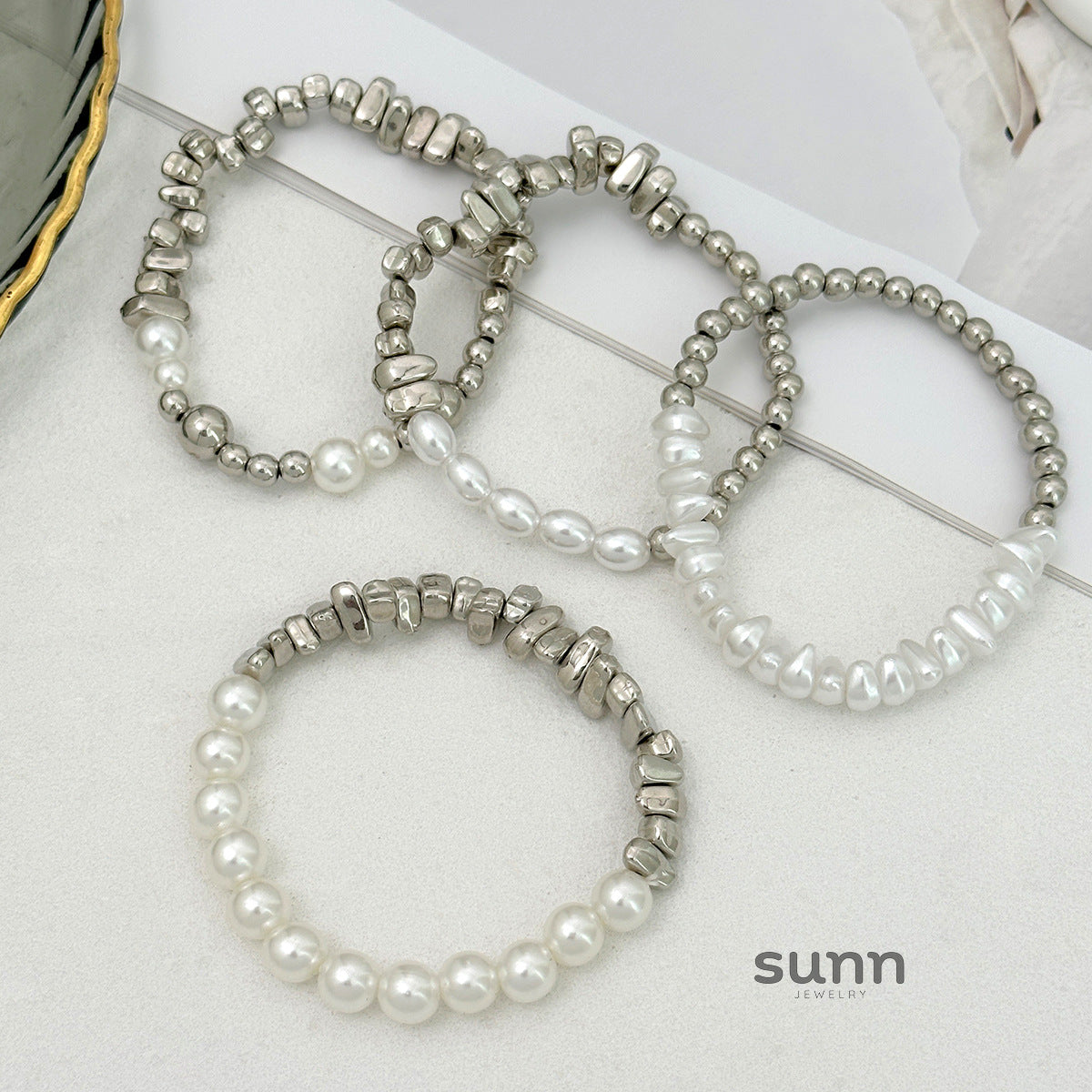 Amina Irregular Beaded Bracelet Set [ORH9RZ4W]