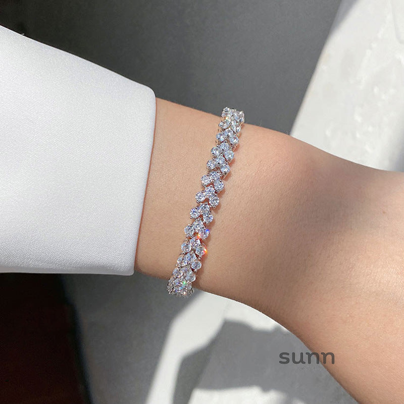 Aminata Sparkling Heart Bracelet [491PQC54]