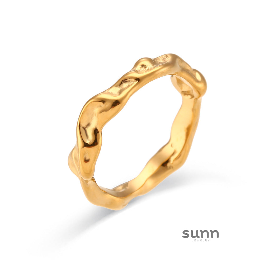 Amiyah Sculptural Gold Ring [KL3MV8OS]