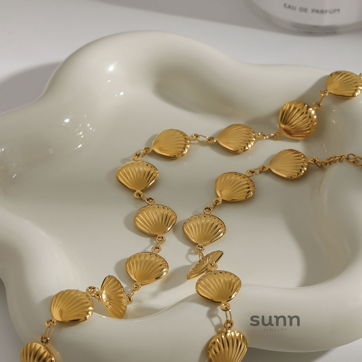 Ammy Gold Shell Jewelry Set [XDC75S0D]