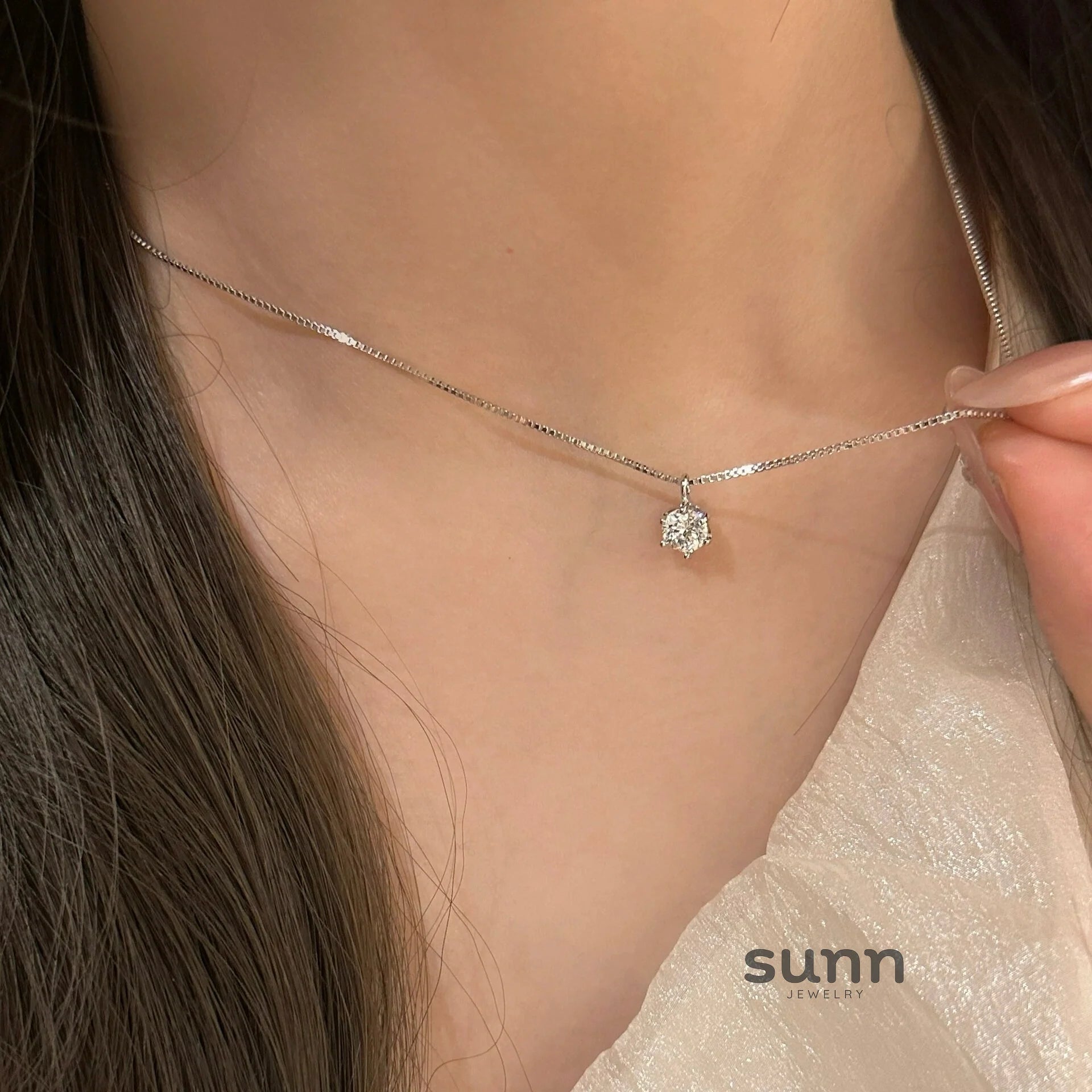Amora Starburst Zirconia Necklace