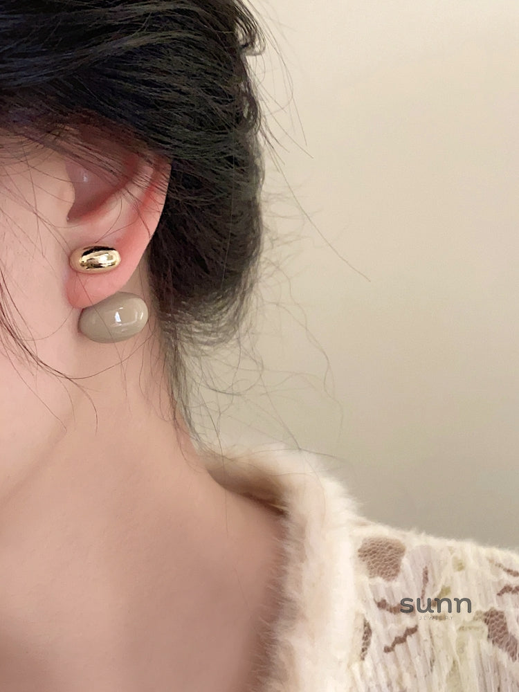 Amori Coffee Oval Glaze Earrings [C55IN5BG]