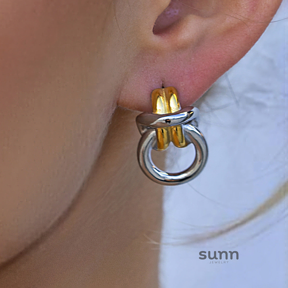 Amori Dainty Heart Hoops [H0X7NUNJ]