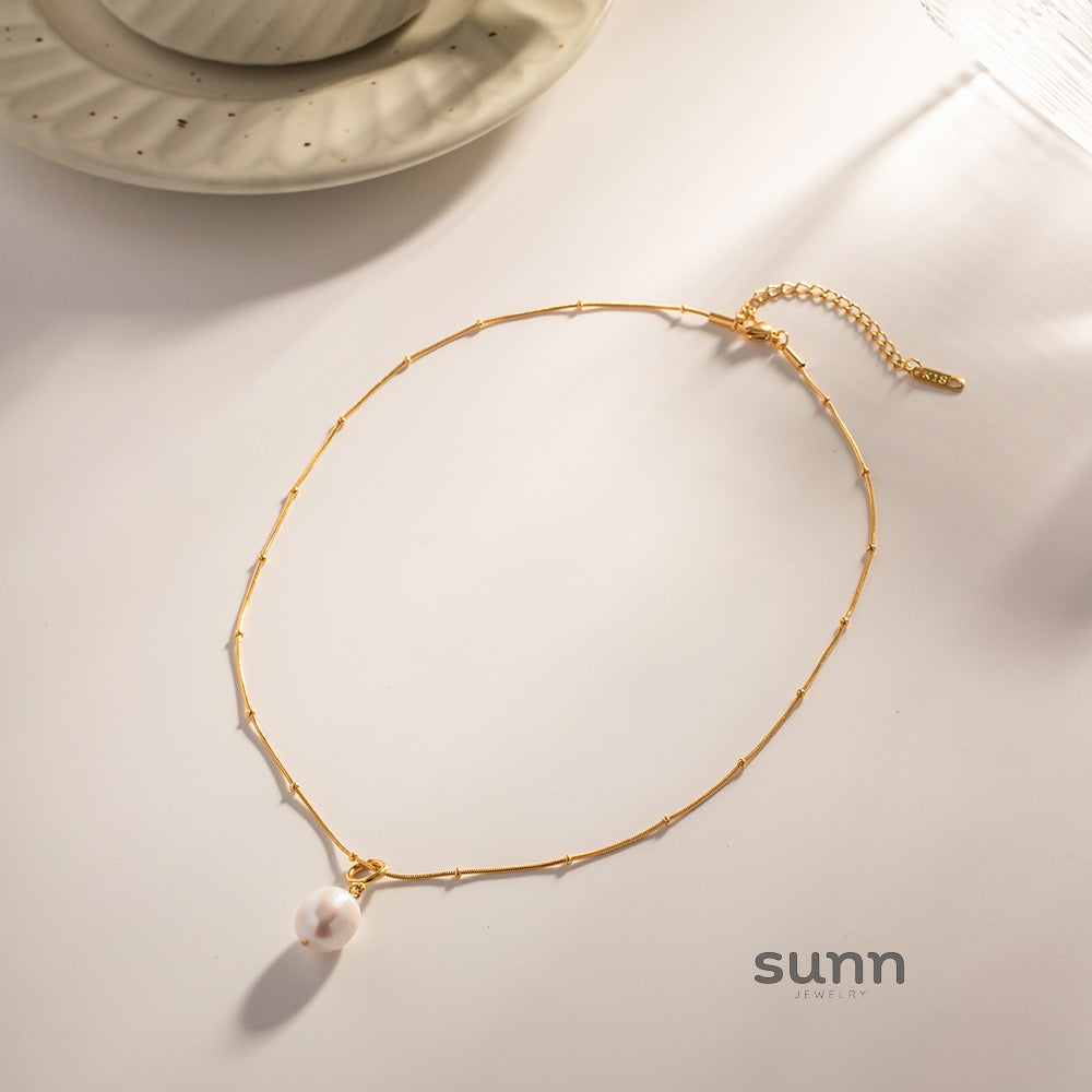Amoura Layered Pearl Necklace [9YEW5WF6]