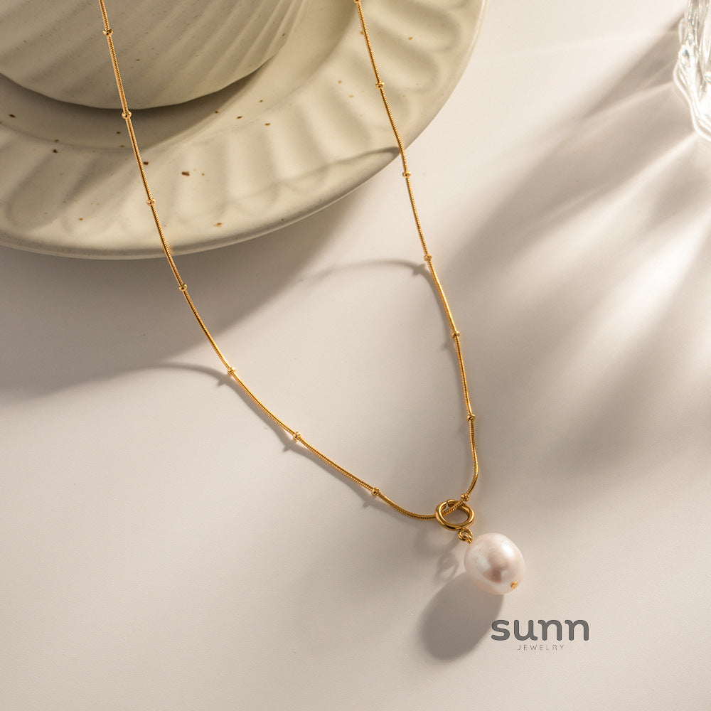 Amoura Layered Pearl Necklace [2VHIP34D]