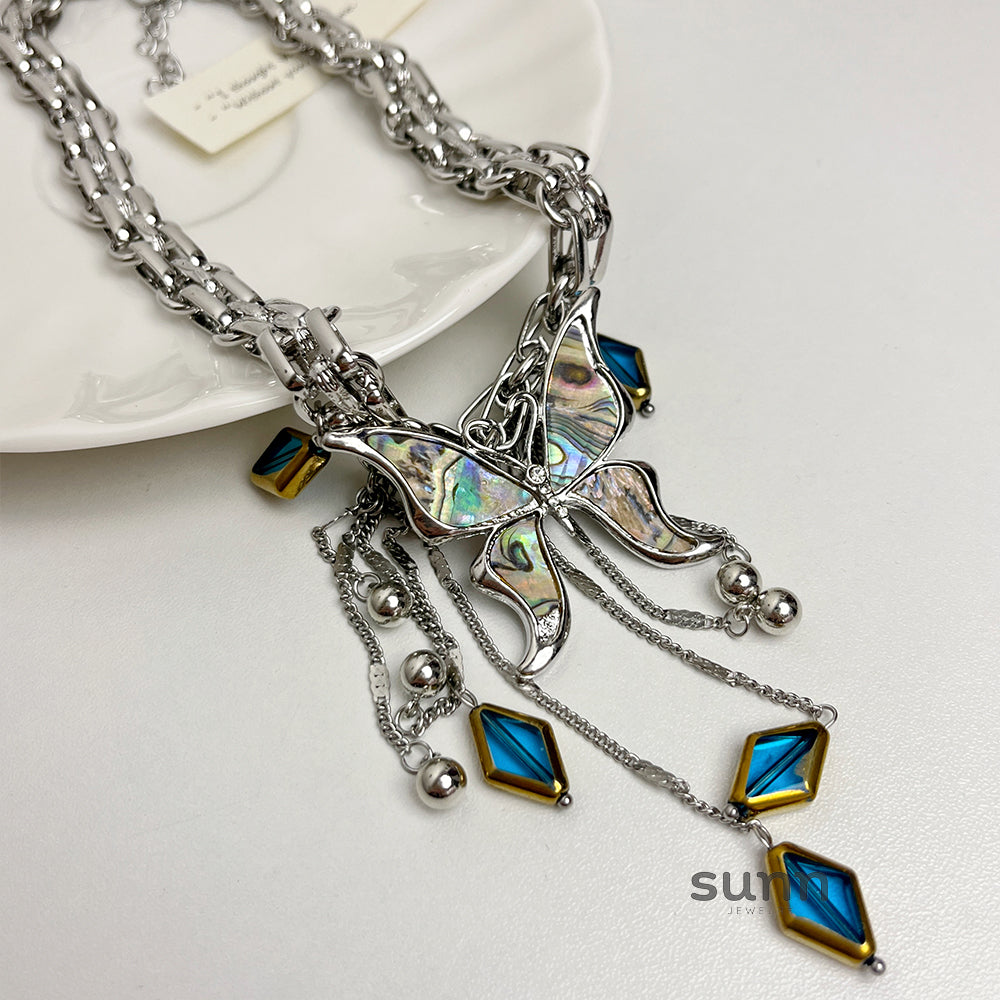 Amylah Chinoiserie Butterfly Necklace [LNOJBK6P]