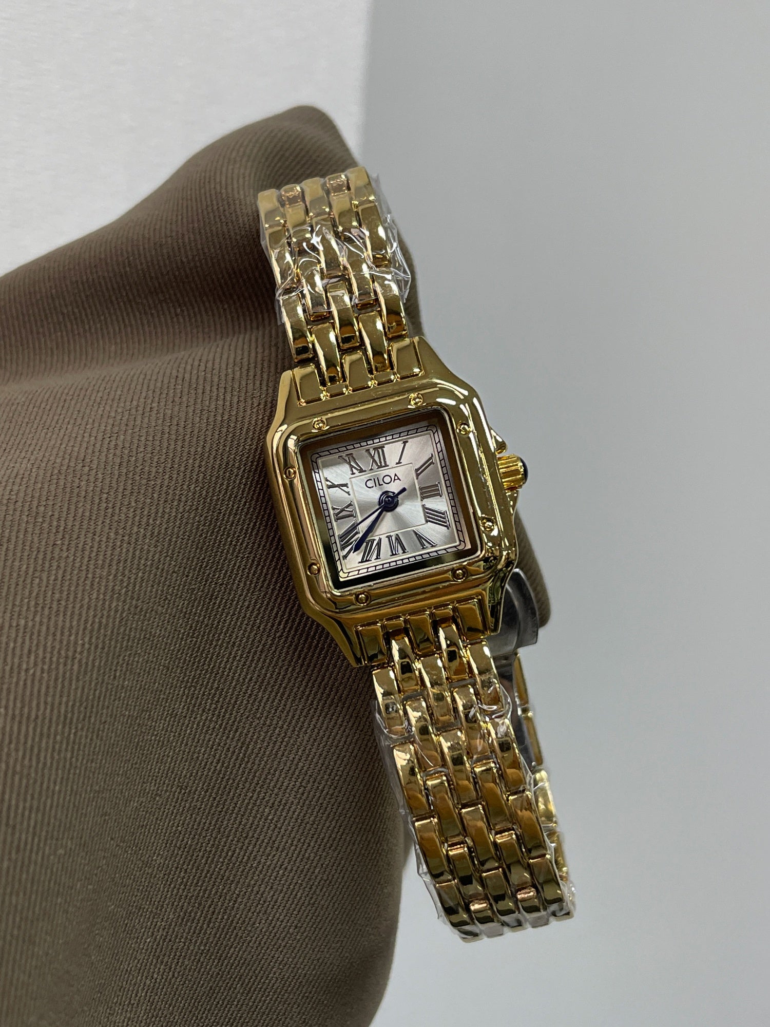 Amylah Elegant Square Watch [LR78RZ2W]