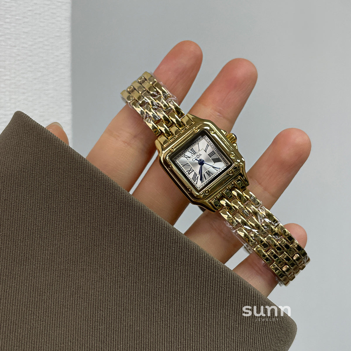 Amylah Elegant Square Watch [NUHIMYLF]