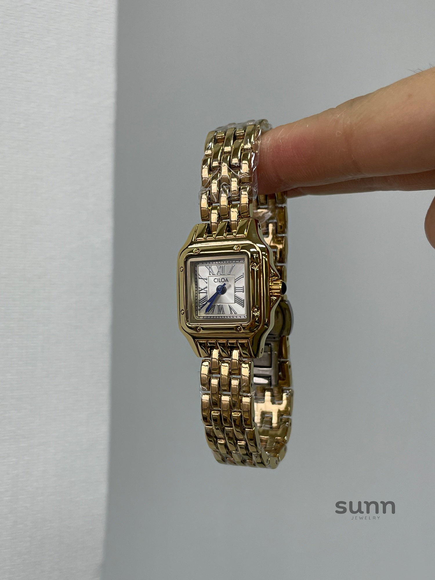 Amylah Elegant Square Watch [YLHFKGMK]