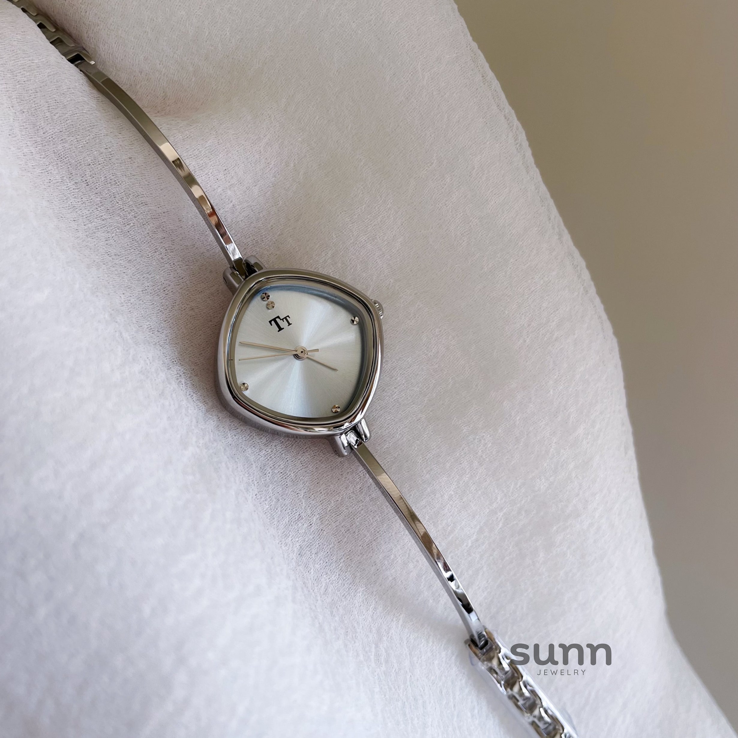 Anabel Petite Bracelet Watch [TMXDTPIG]