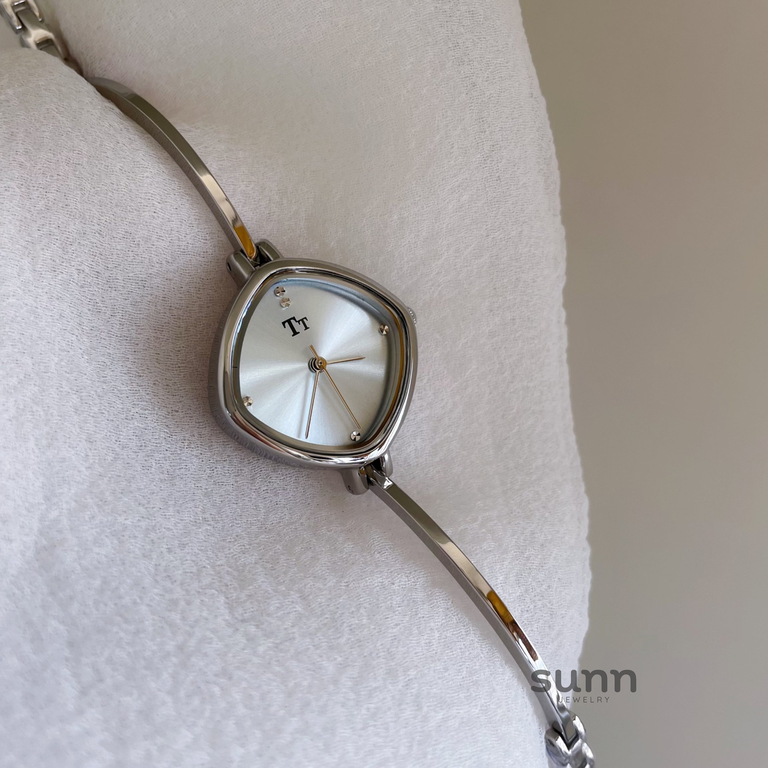 Anabel Petite Bracelet Watch [V2SZVL8F]