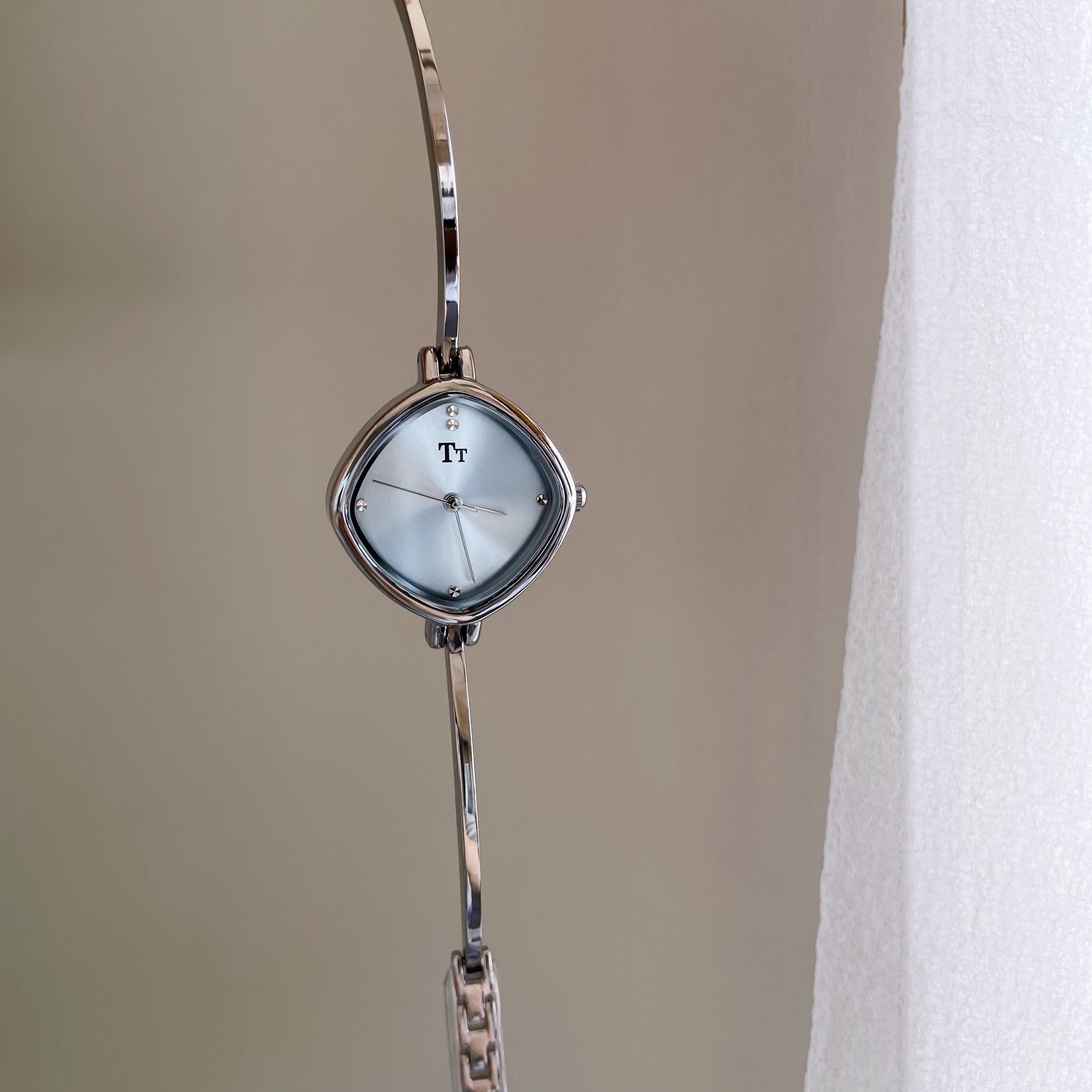 Anabel Petite Bracelet Watch [J8LLXY2F]